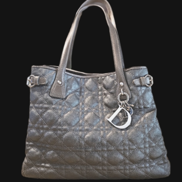 Dior Handbags - Dior Cannage tote bag